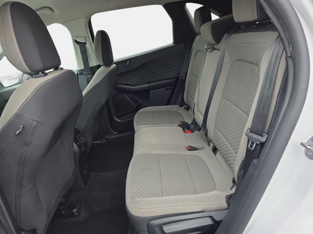 Certified 2022 Ford Escape SE w/ Convenience Package FWD image 11