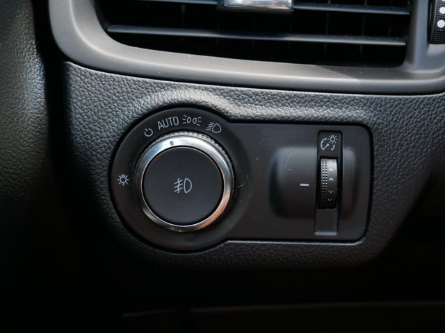 Used 2019 Buick Envision Premium AWD/4WD image 17