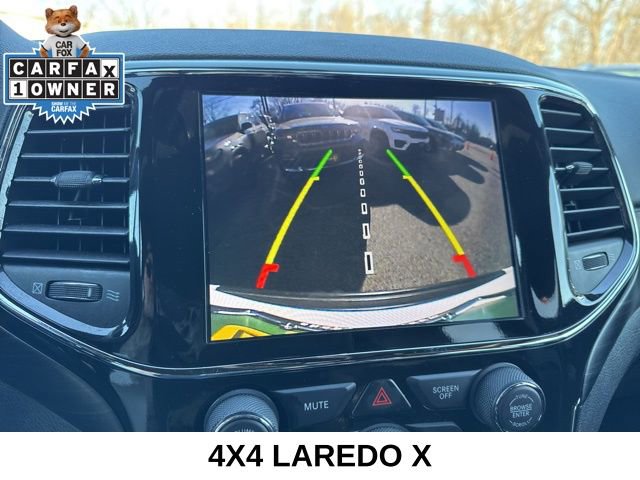 Used 2022 Jeep Grand Cherokee Laredo X image 11
