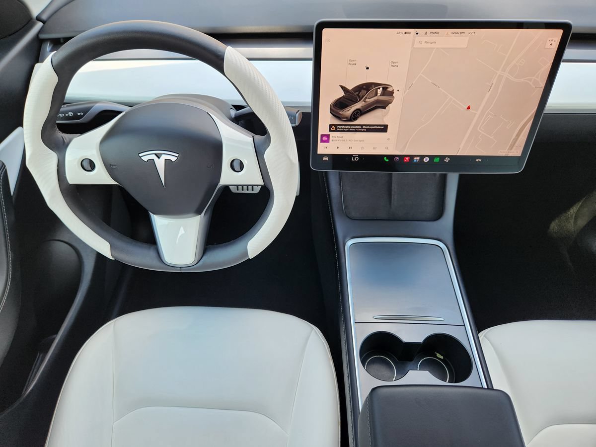 Used 2022 Tesla Model Y Performance AWD/4WD image 46
