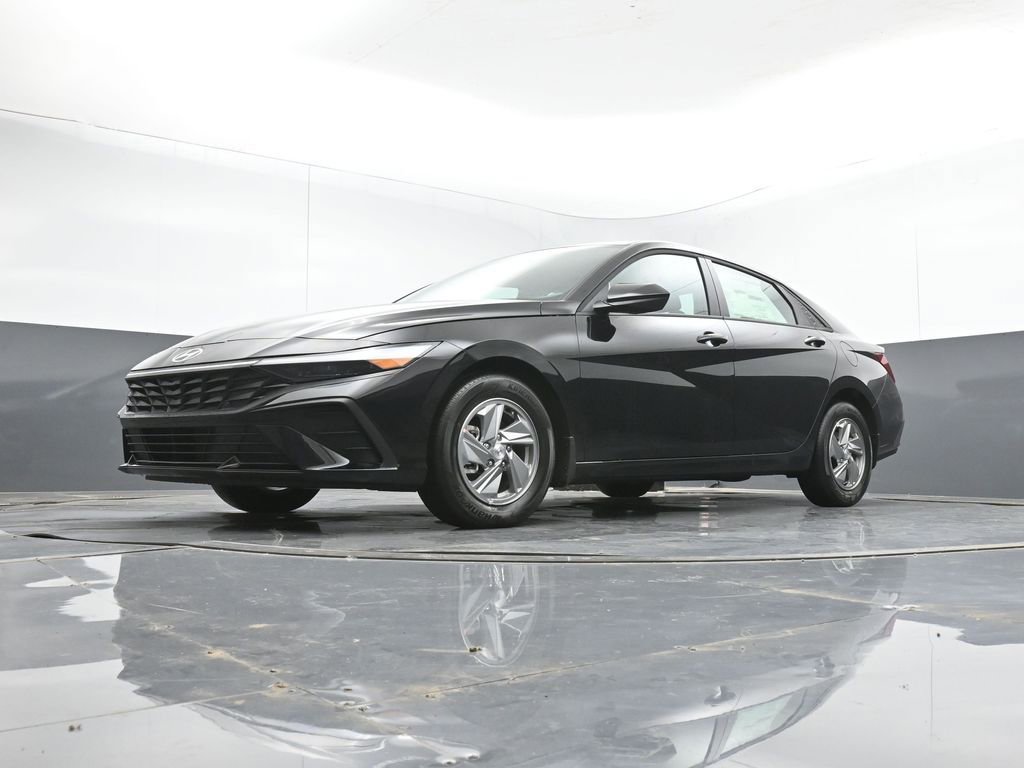 New 2026 Hyundai Elantra SE image 10