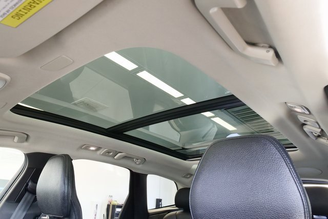 Used 2024 Volvo XC60 B5 Plus image 36