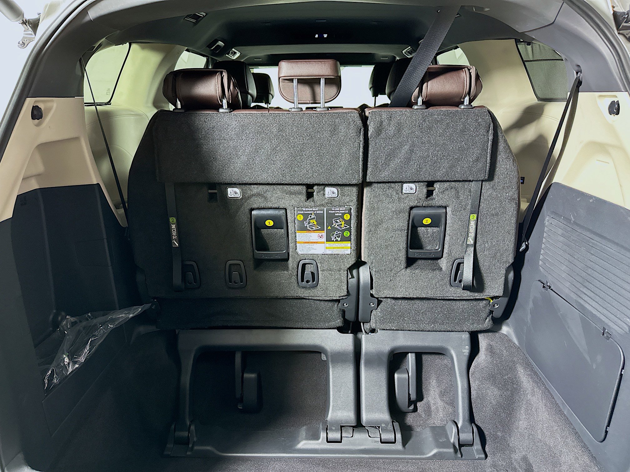 Certified 2024 Toyota Sienna Platinum image 31