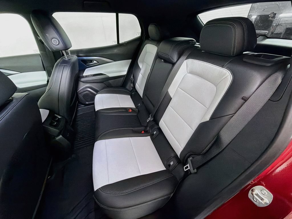 New 2026 Chevrolet Equinox EV LT FWD image 24