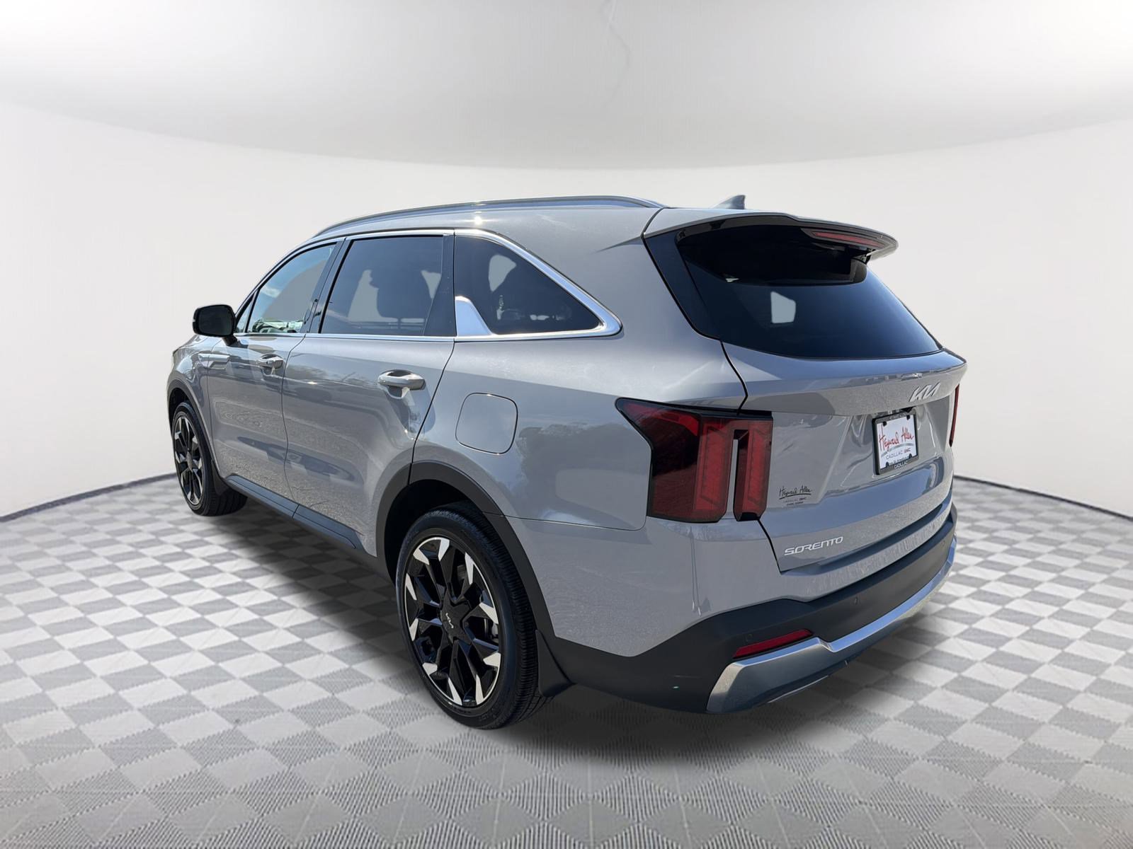 Used 2025 Kia Sorento EX w/ Panoramic Sunroof Package image 8