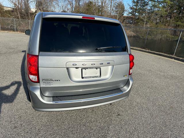 Used 2018 Dodge Grand Caravan SE w/ UConnect Hands-Free Group image 35