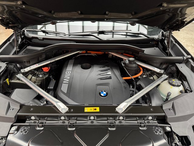 Certified 2025 BMW X5 xDrive50e w/ Parking Assistance Package image 27