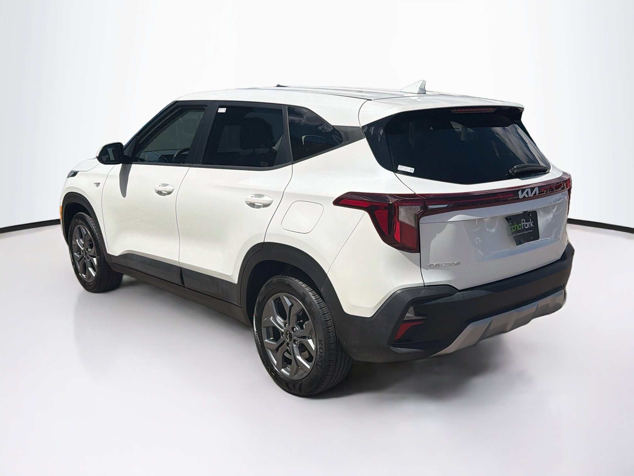 Used 2026 Kia Seltos LX AWD/4WD image 5