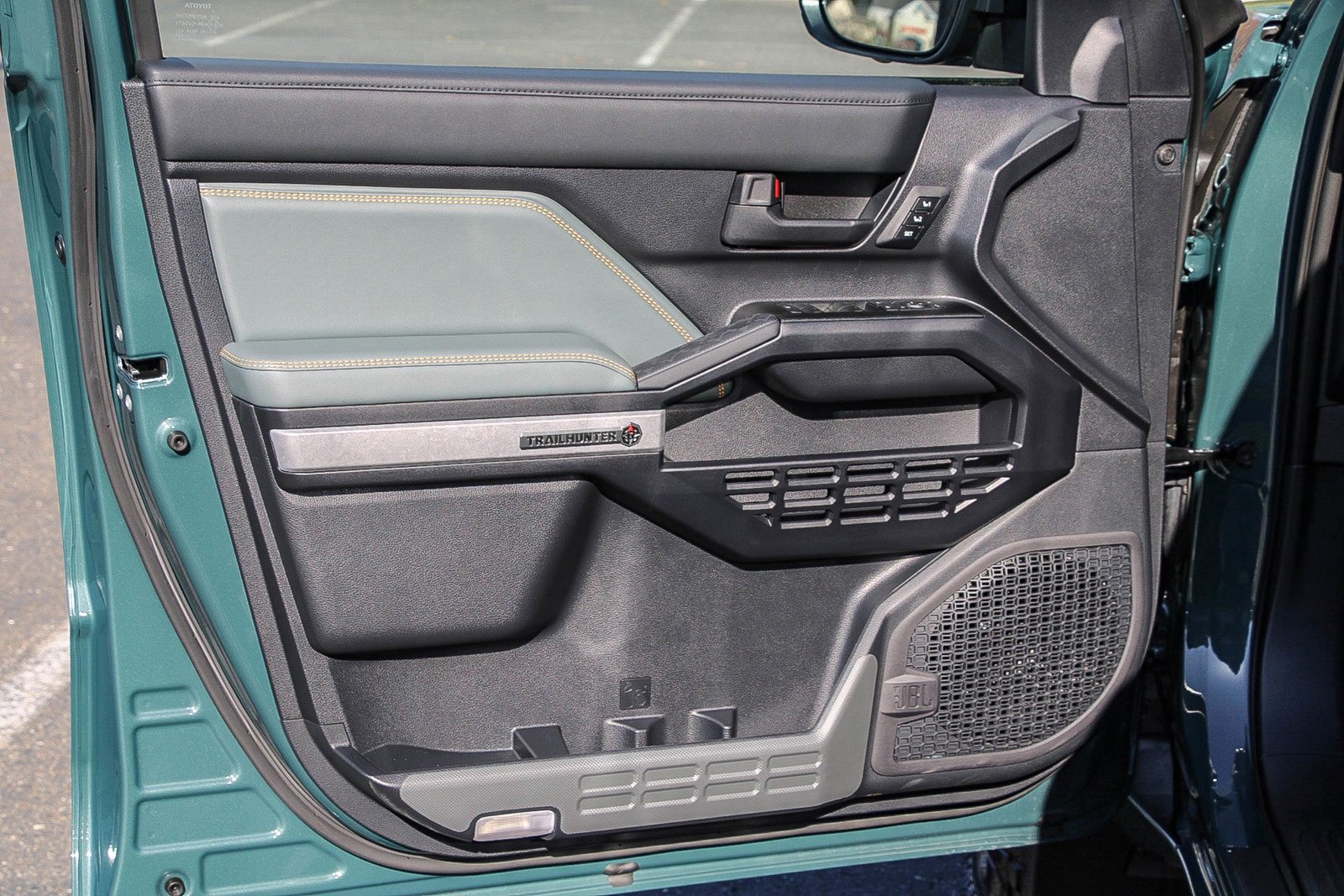 Used 2025 Toyota 4Runner Trailhunter image 20