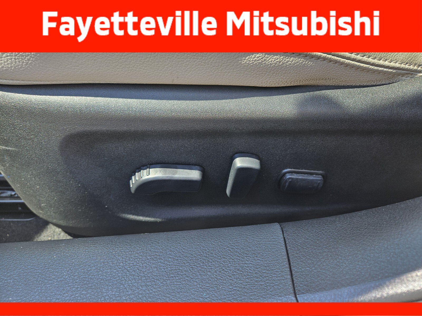 Used 2023 Nissan Altima 2.5 SL AWD/4WD image 9