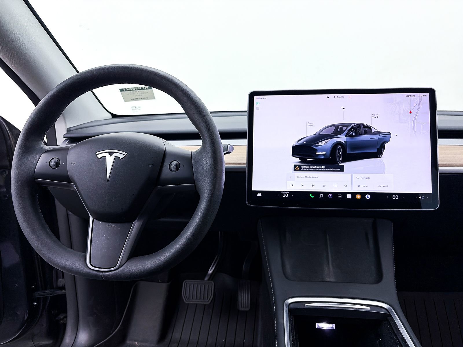 Used 2024 Tesla Model Y Long Range image 3