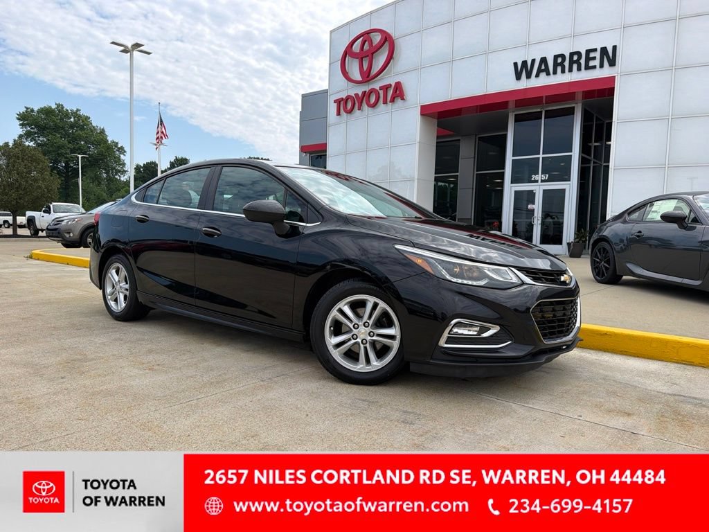 Used 2017 Chevrolet Cruze LT w/ Sun And Sound Package FWD image 1