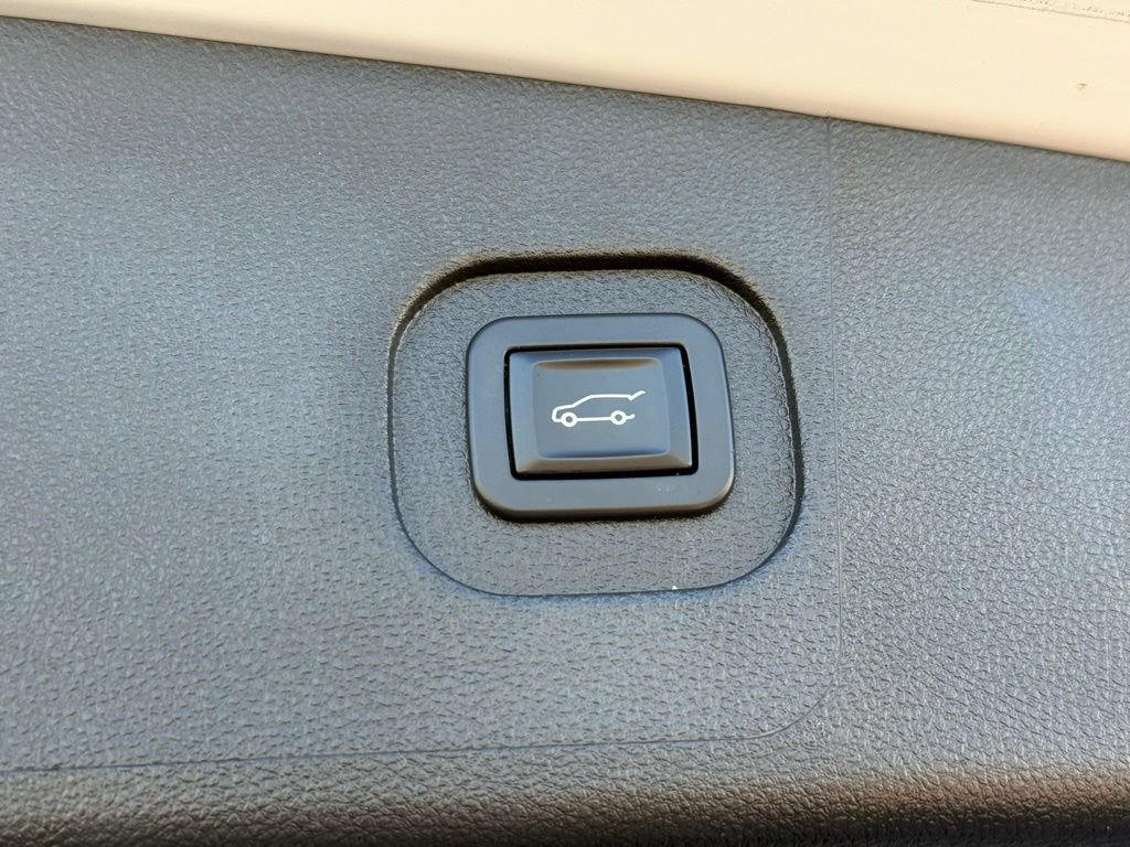 Used 2016 GMC Terrain SLT w/ Open Road Package FWD image 22