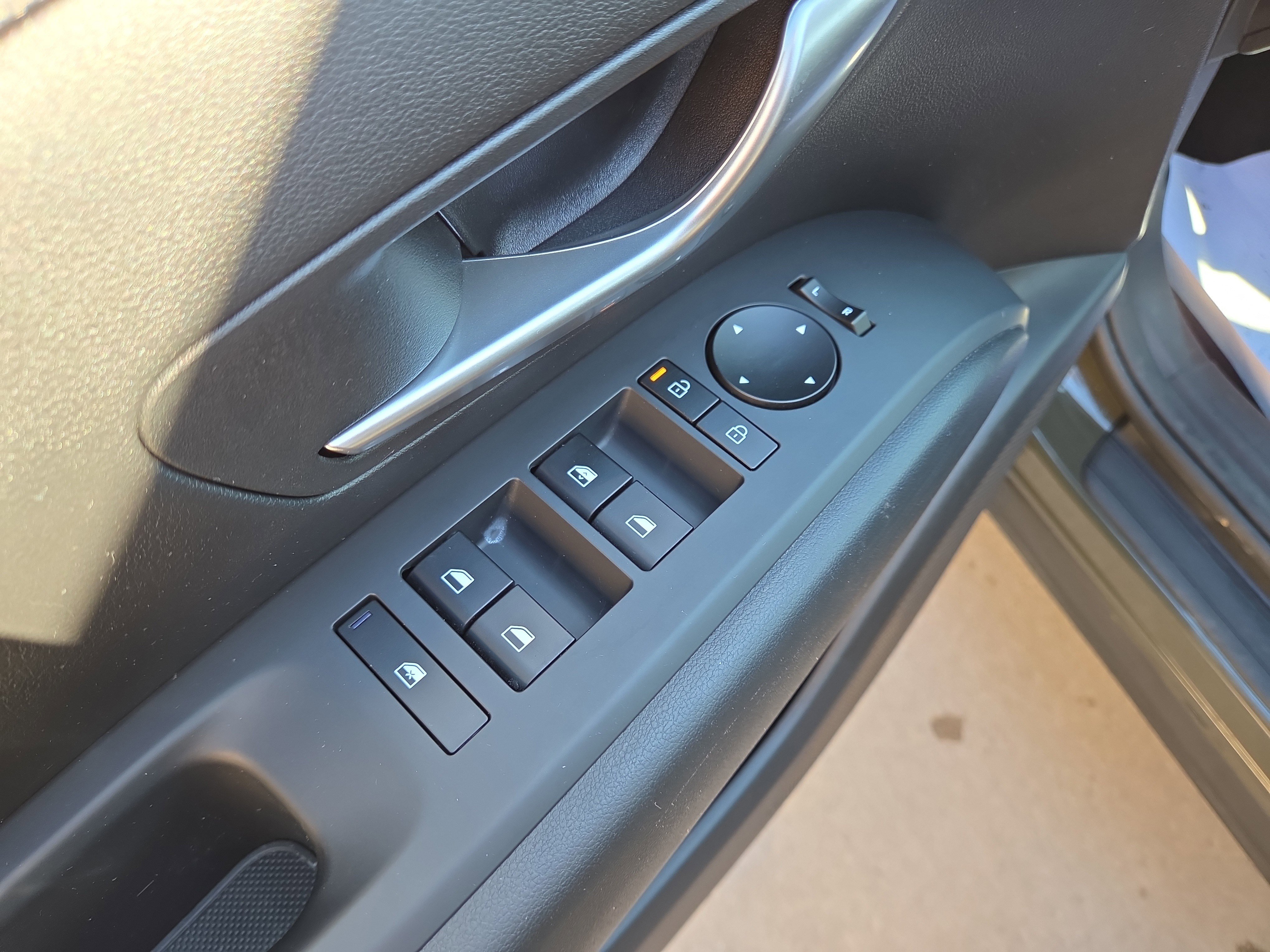 Certified 2025 Hyundai Tucson SE image 16