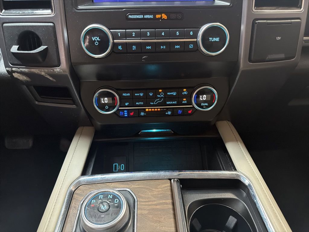 Used 2020 Ford Expedition Max Platinum AWD/4WD image 23