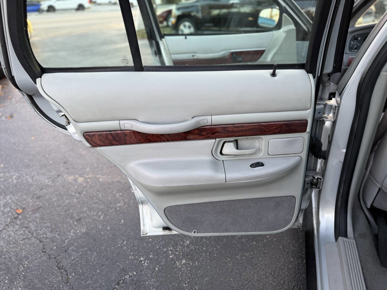 Used 2002 Mercury Grand Marquis LS image 13