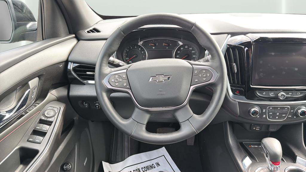 Used 2023 Chevrolet Traverse RS image 22