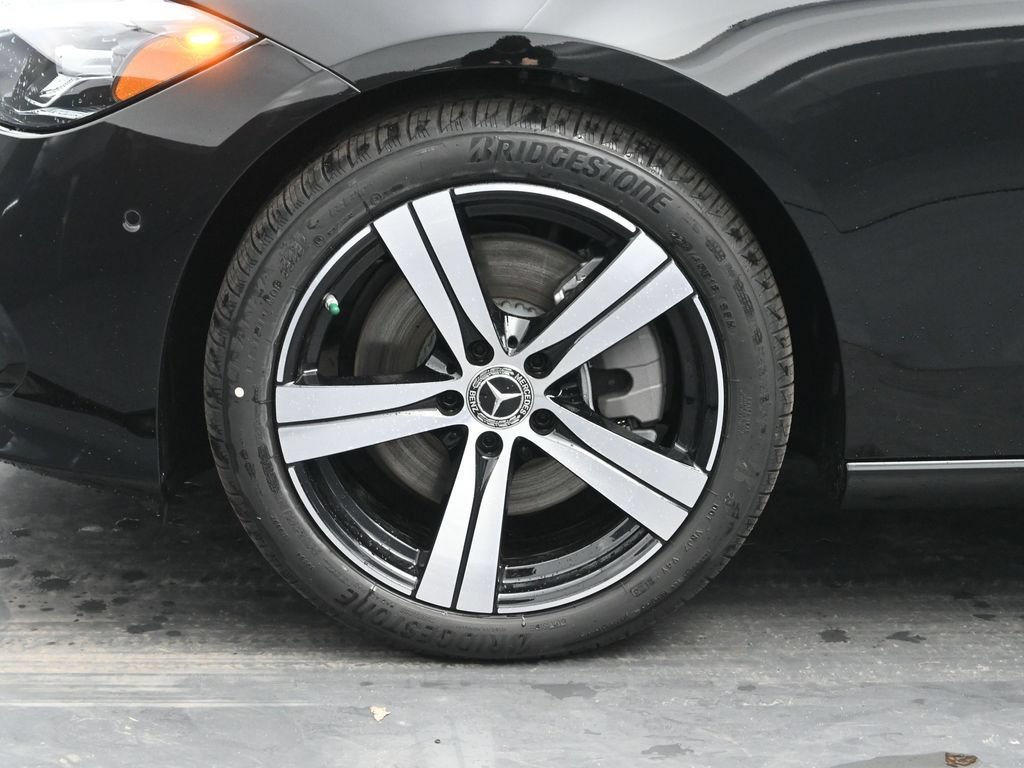 Used 2025 Mercedes-Benz C 300 4MATIC Sedan image 27