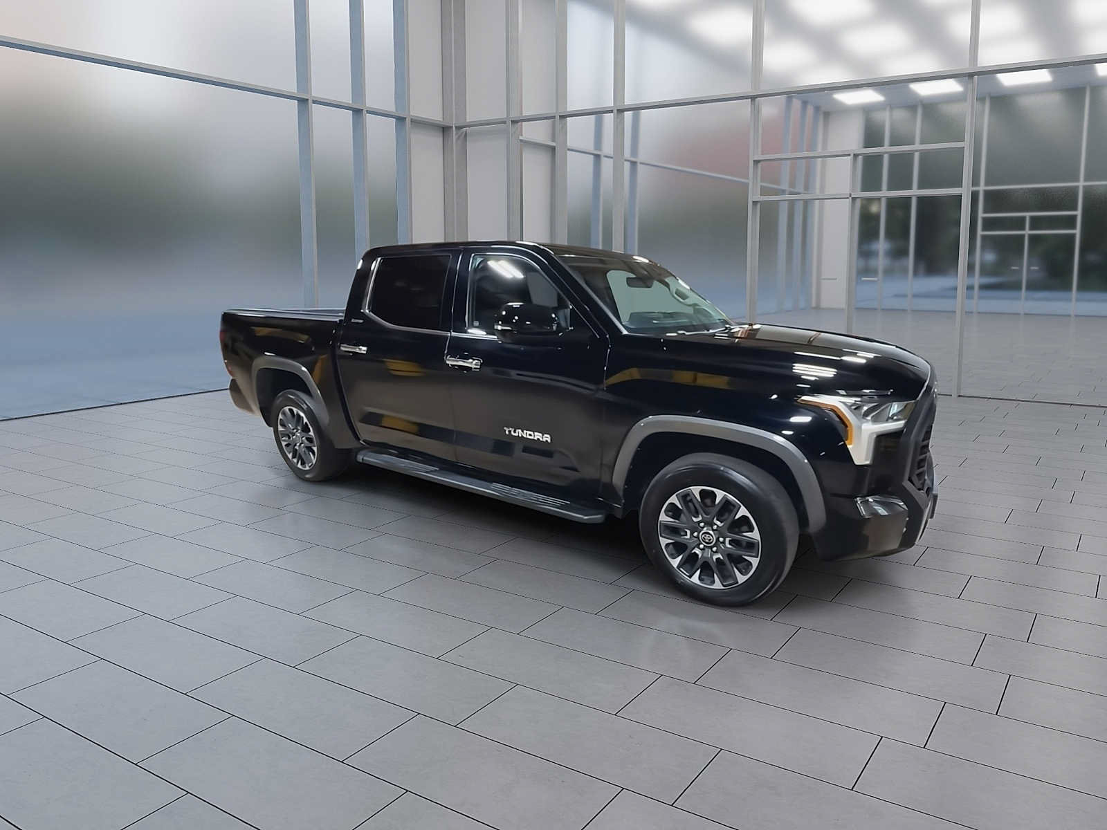 Used 2022 Toyota Tundra Limited w/ Power Package AWD/4WD image 2
