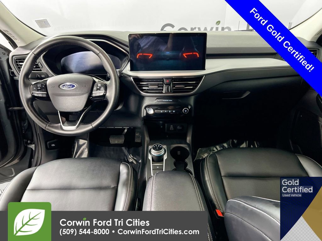 Certified 2025 Ford Escape Platinum AWD/4WD image 7