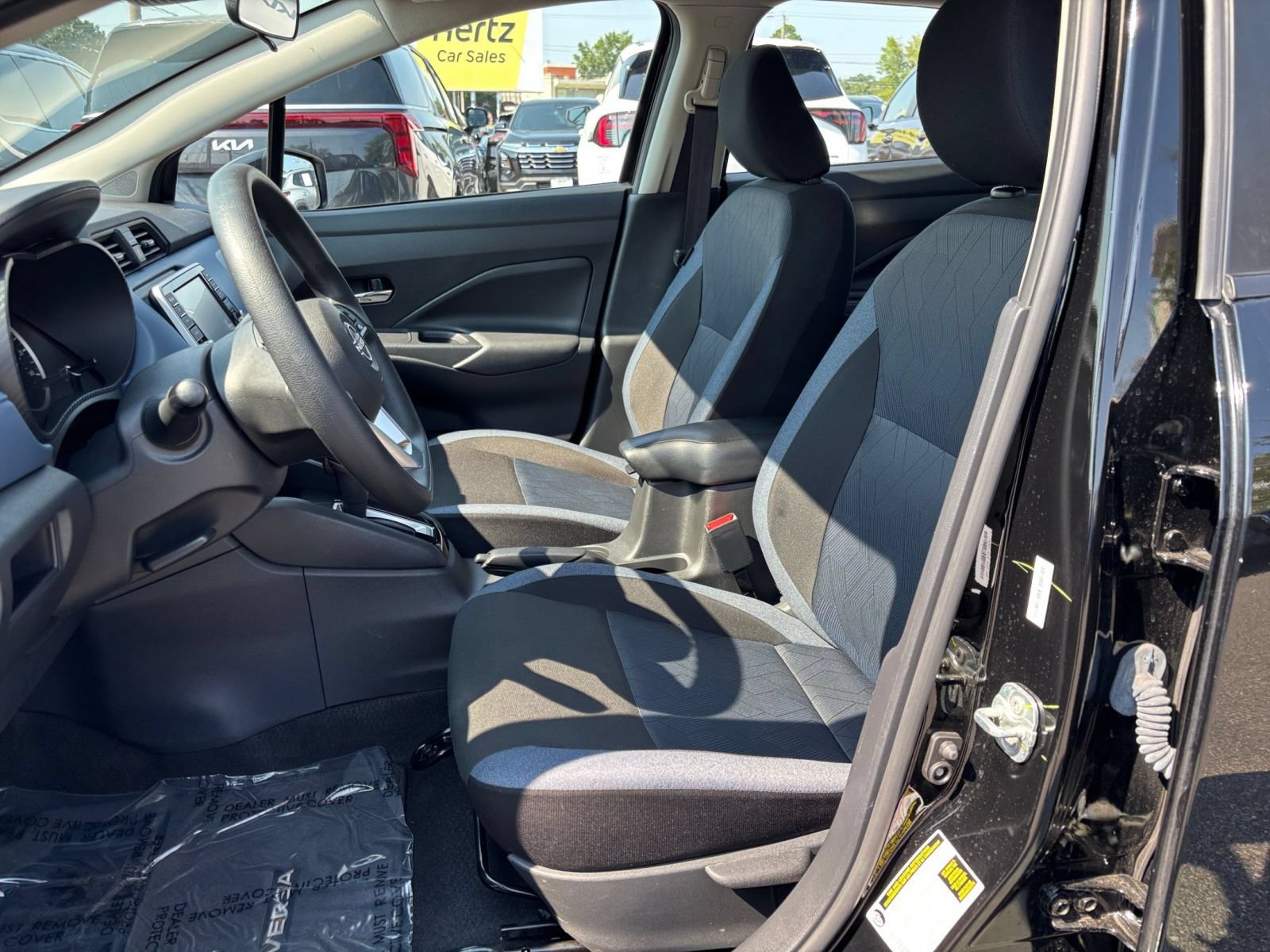 Used 2025 Nissan Versa SV FWD image 24