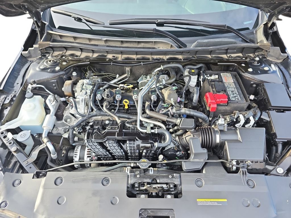 Used 2024 Nissan Altima 2.5 SV FWD image 18