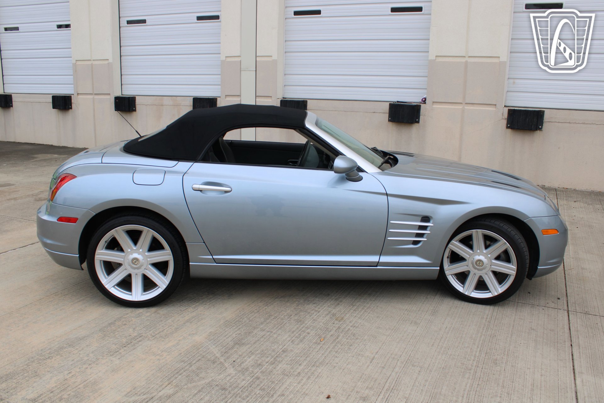 Used 2008 Chrysler Crossfire Limited image 26
