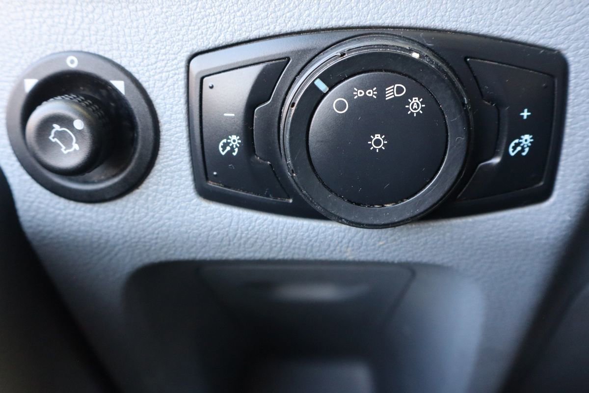 Used 2015 Ford Transit 350 XLT RWD image 28