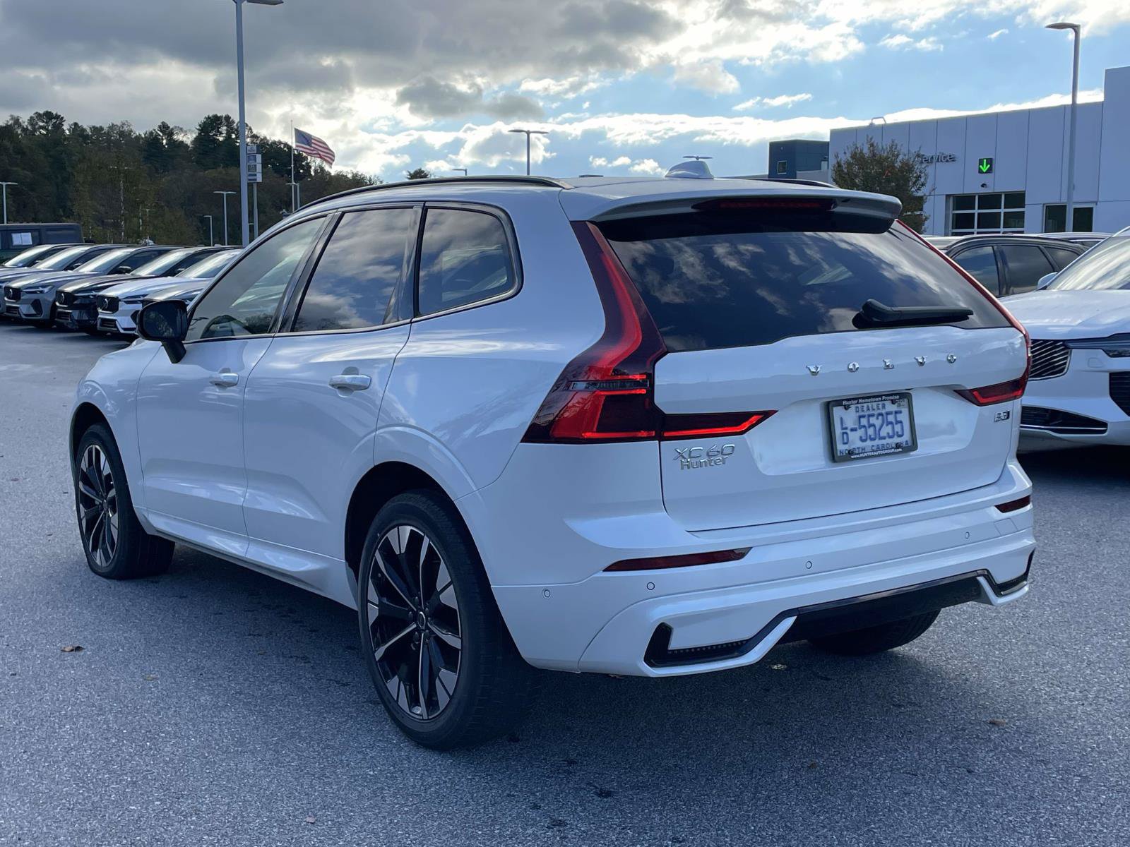 New 2026 Volvo XC60 B5 Plus w/ Climate Package AWD/4WD image 26