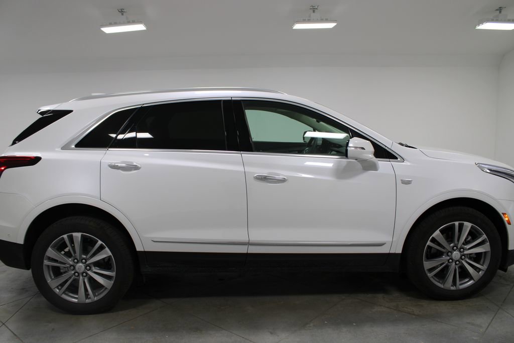 Used 2025 Cadillac XT5 Premium Luxury w/ Technology Package image 11