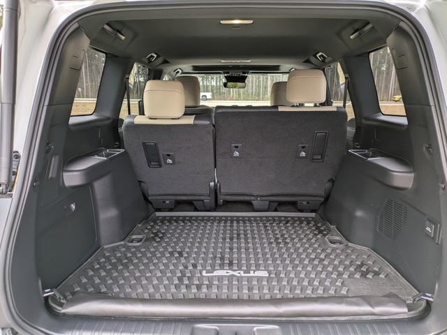 Used 2024 Lexus GX 550 image 9