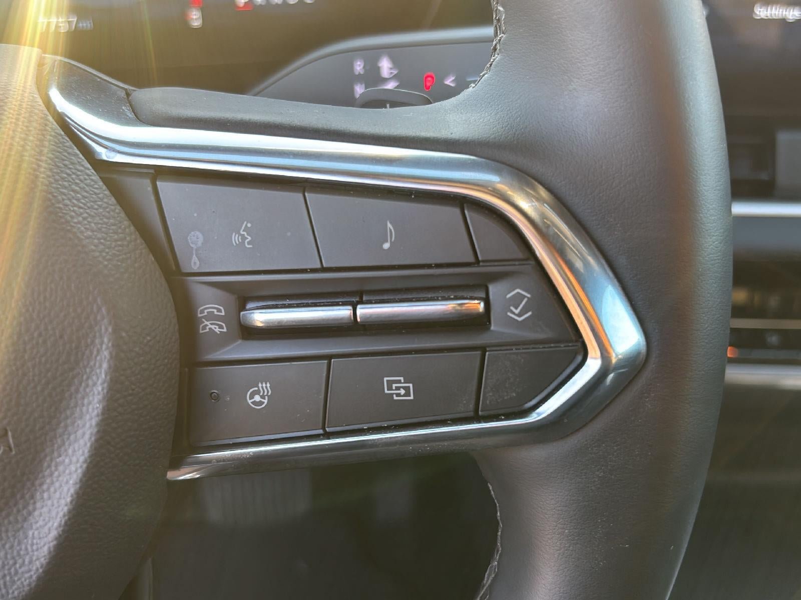 Used 2026 Chevrolet Equinox LT FWD image 14