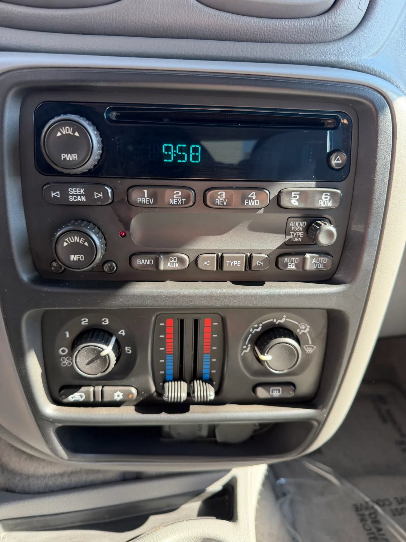 Used 2007 Chevrolet TrailBlazer LS w/ LS Preferred Equipment Group AWD/4WD image 24