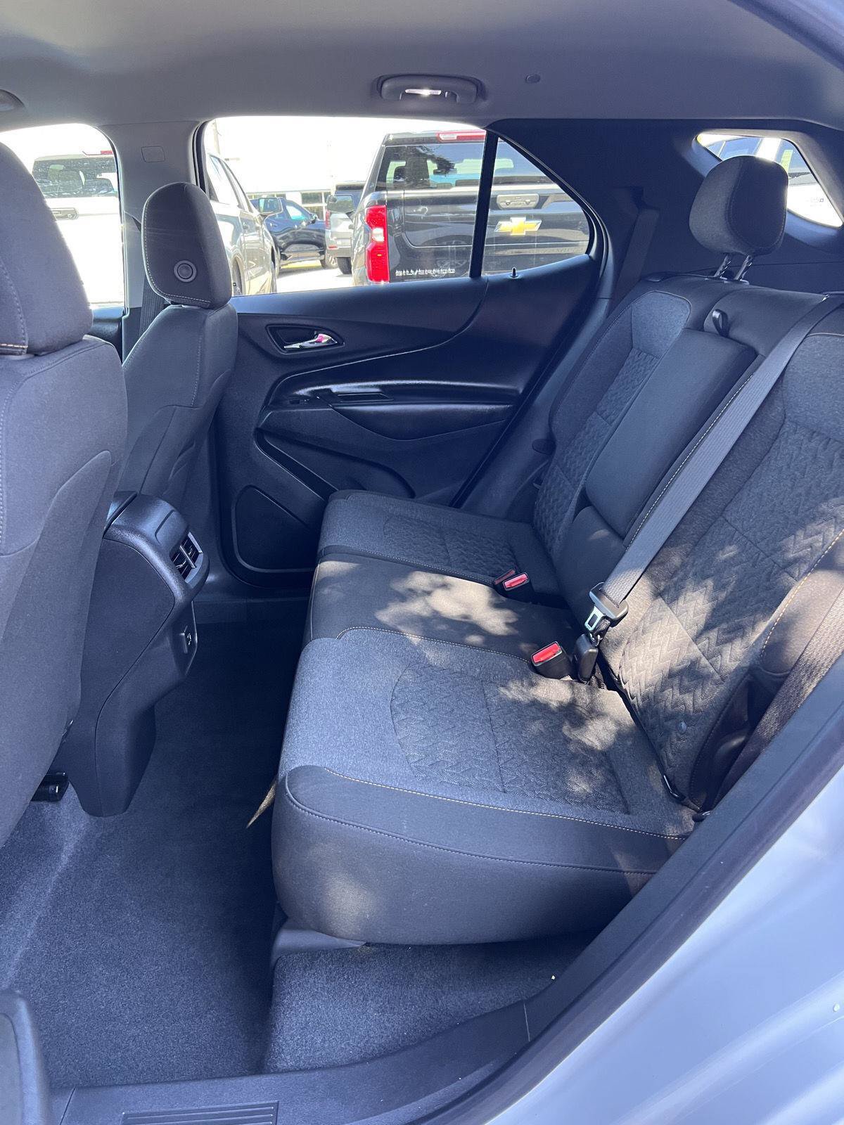 Used 2024 Chevrolet Equinox LT FWD image 30