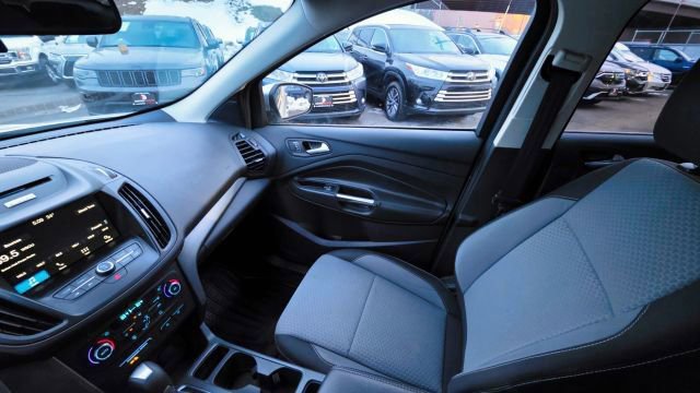 Used 2017 Ford Escape SE w/ Equipment Group 201A image 11