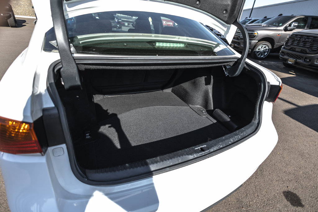 Used 2018 Lexus IS 350 AWD image 27