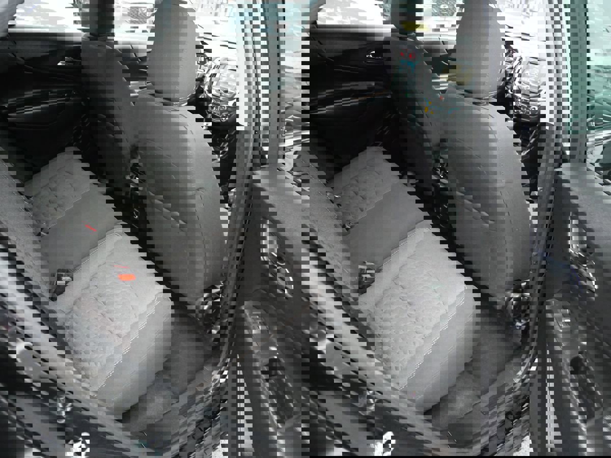 Used 2019 Chevrolet Equinox LT image 23