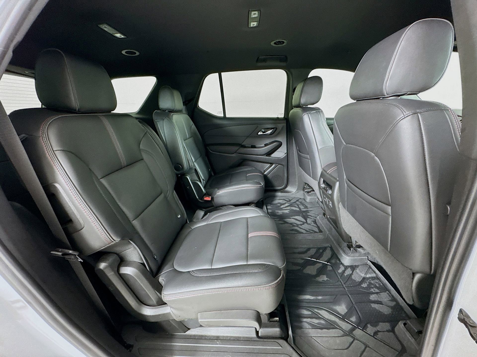 Used 2023 Chevrolet Traverse RS w/ LPO, Floor Liner Package image 30