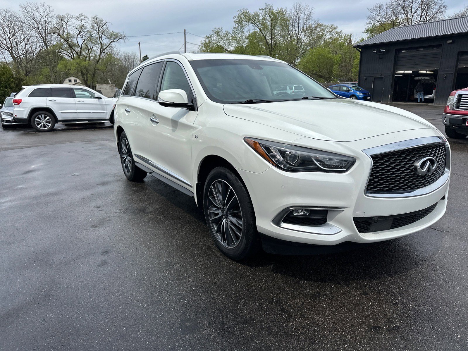 Used 2016 INFINITI QX60 Luxe w/ Premium Plus Package