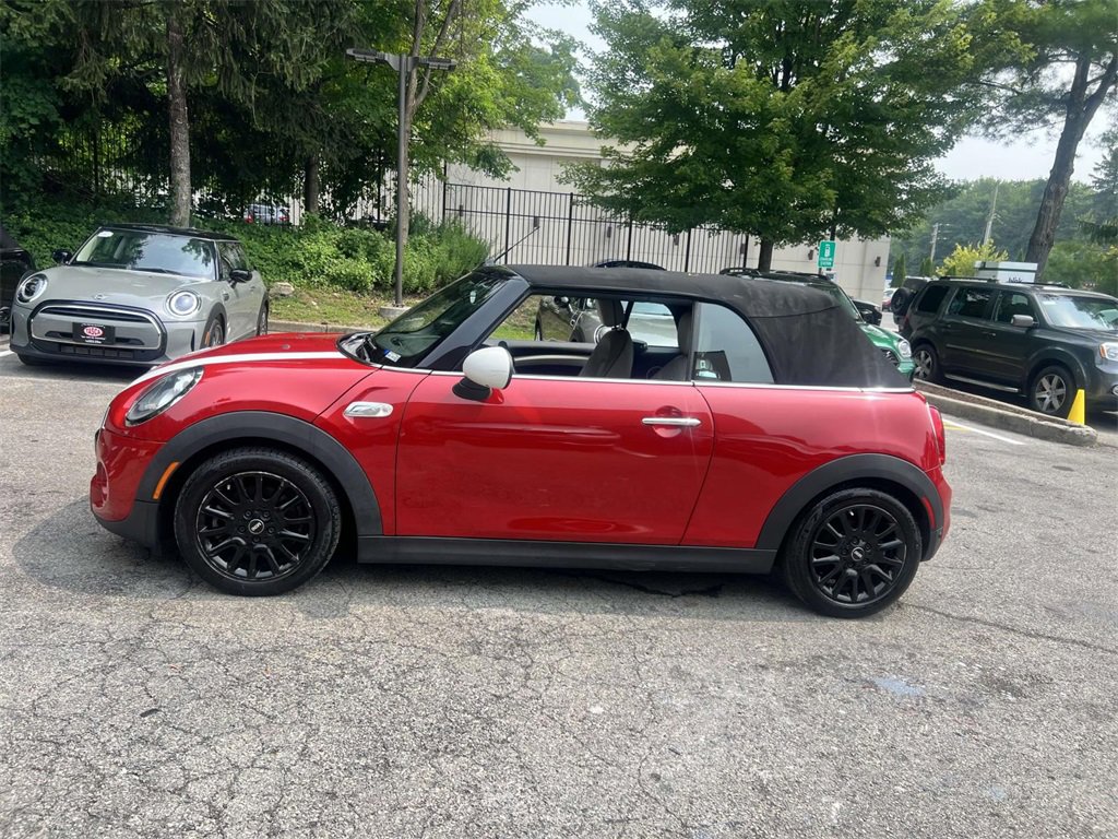 Used 2017 MINI Cooper S image 8