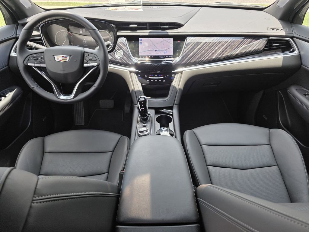 New 2025 Cadillac XT6 Premium Luxury image 13