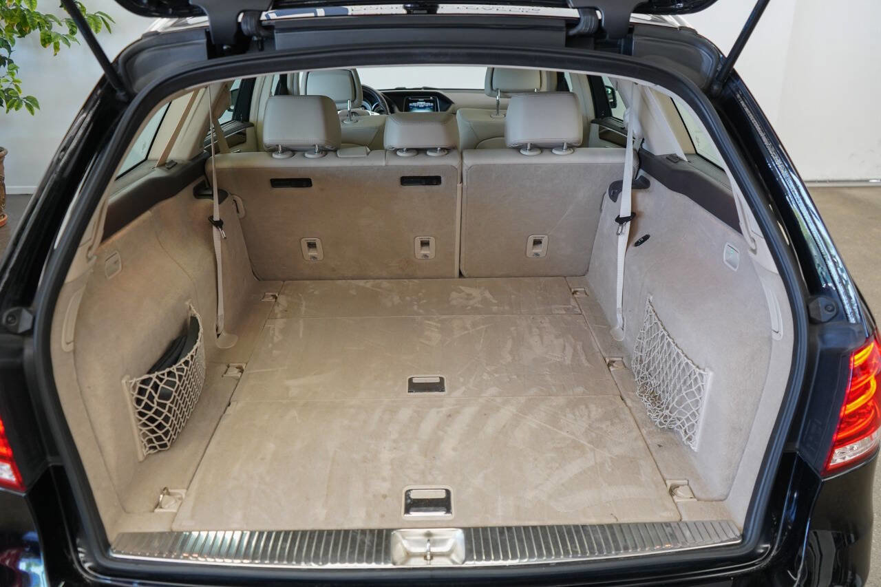 Used 2016 Mercedes-Benz E 350 4MATIC Wagon image 60