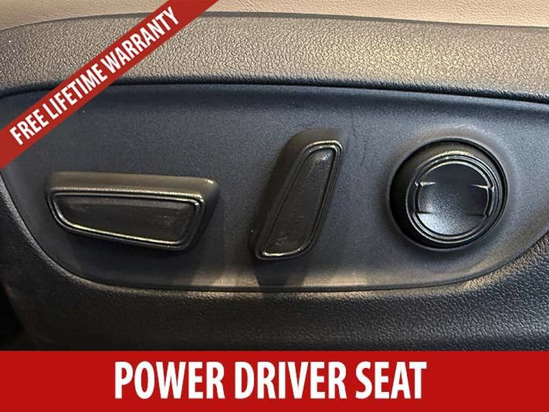 Used 2025 Toyota RAV4 Limited AWD/4WD image 7
