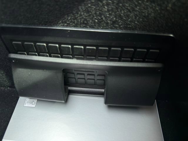 Used 2023 Lincoln Aviator Black Label w/ Class IV Trailer Tow Package image 43