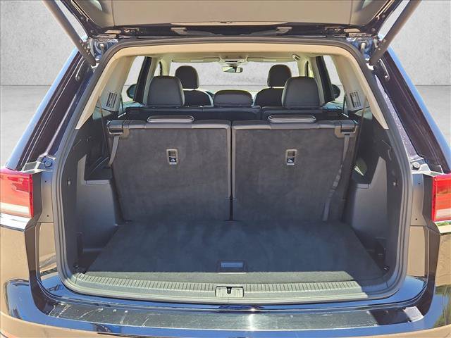 Used 2025 Volkswagen Atlas SE FWD image 6