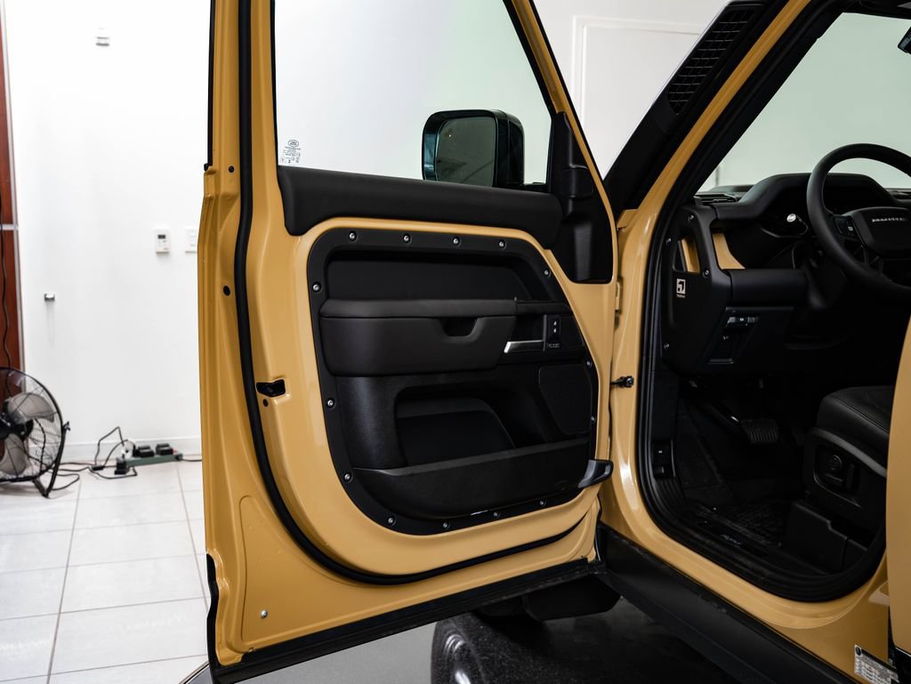 New 2026 Land Rover Defender 110 Trophy Edition AWD/4WD image 30
