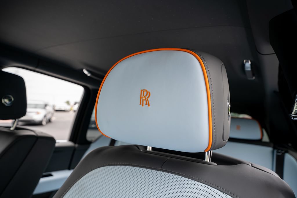 Used 2025 Rolls-Royce Cullinan AWD/4WD image 34