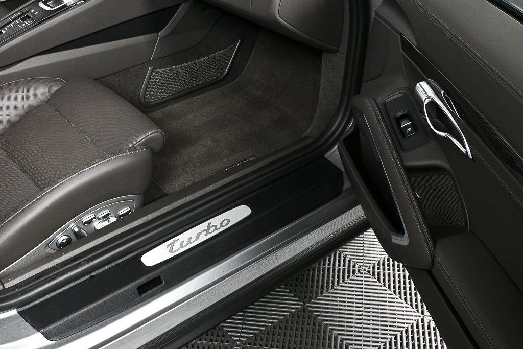 Certified 2017 Porsche 911 Turbo S image 22