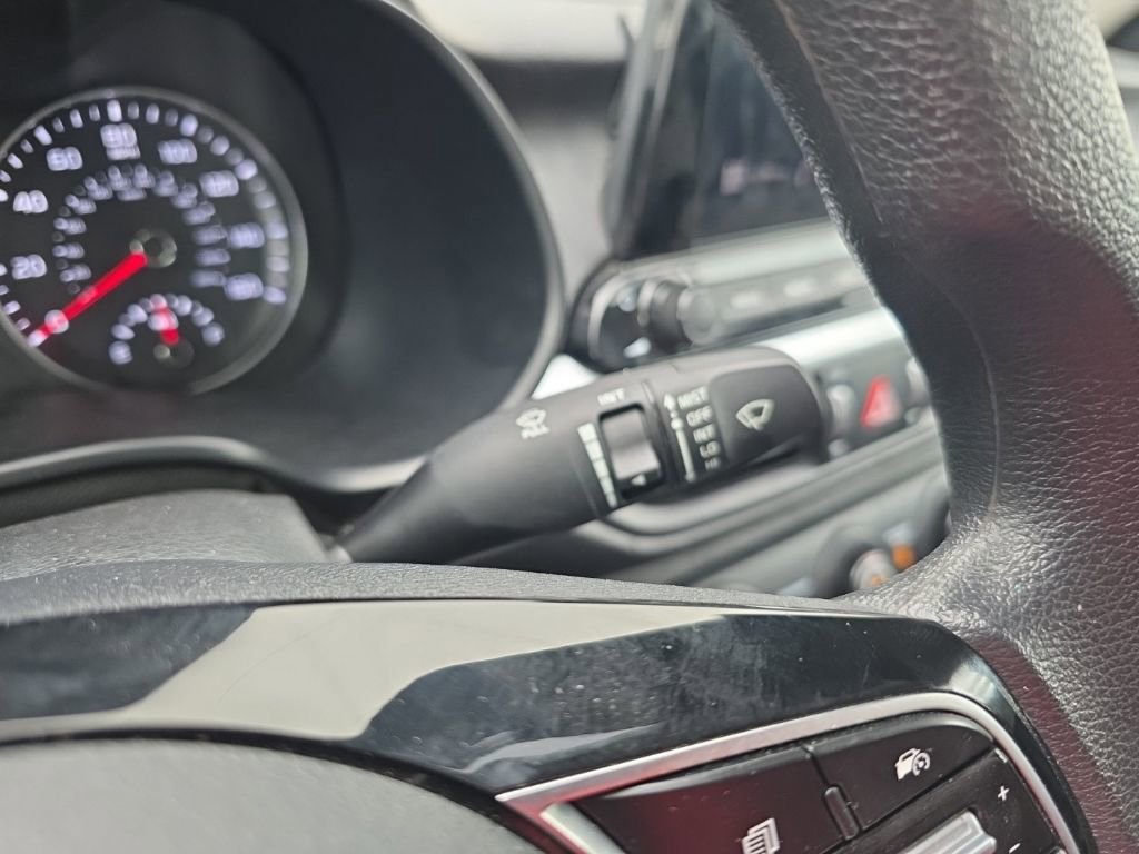 Used 2024 Kia Forte LXS image 17