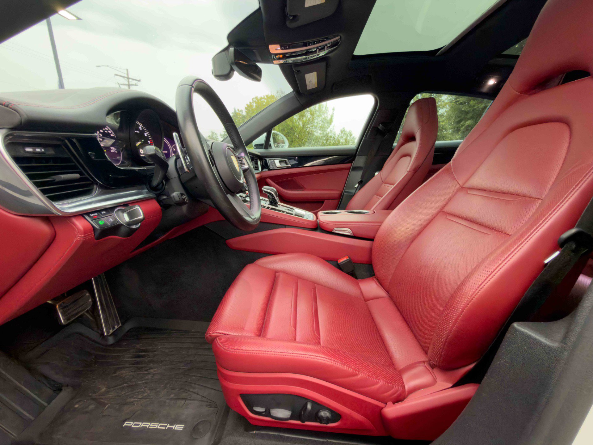 Used 2022 Porsche Panamera 4S AWD/4WD image 9
